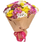 Букет из 25 кустовых хризантем в крафт